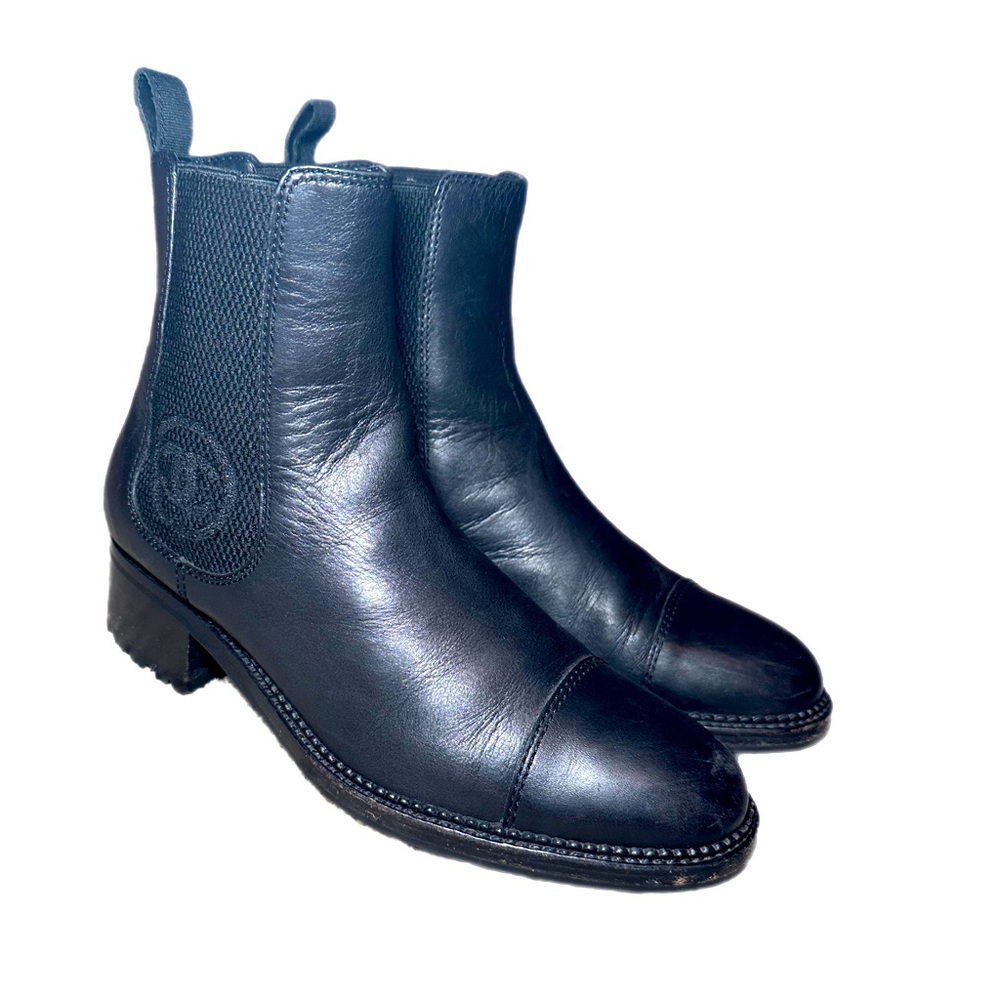 Chanel boots great condition